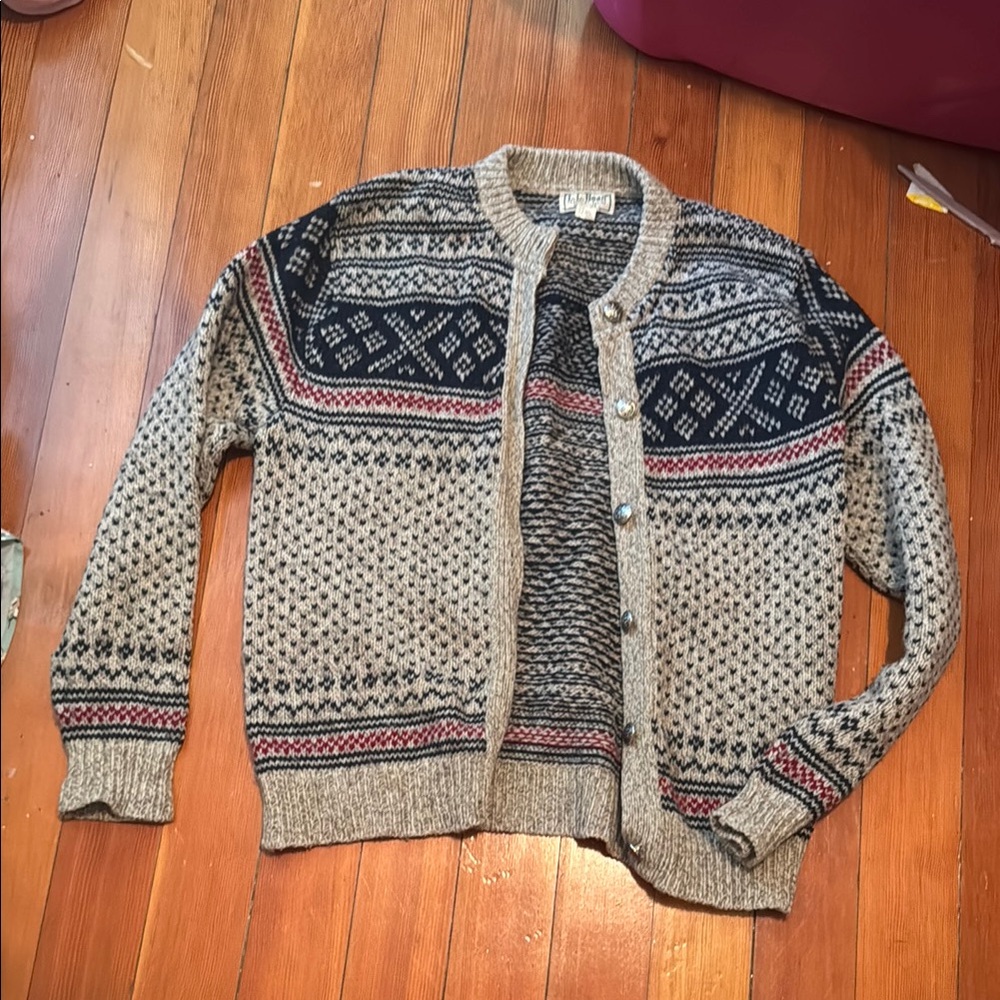 Women’s  Patterned Cardigan Sweater